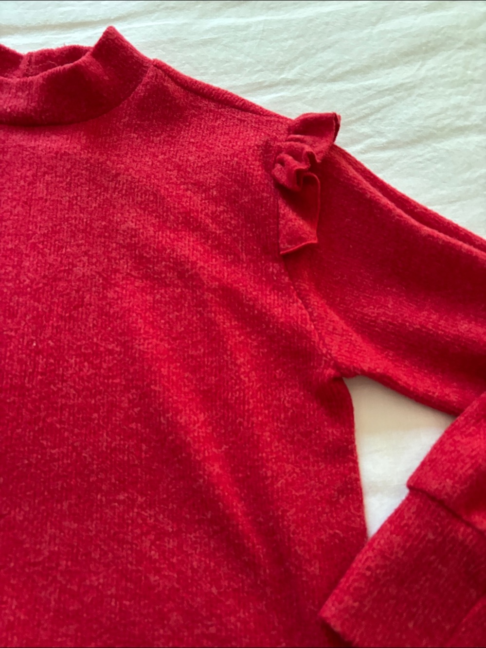 Ces Femme Red Ruffle Sweater Medium - Picture 3 of 6